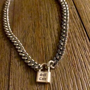 Dalmata Self-Care chain